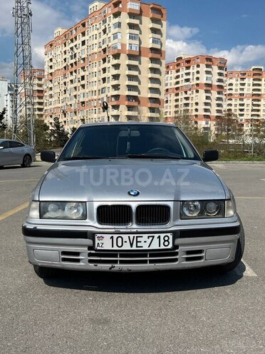 BMW 318-1