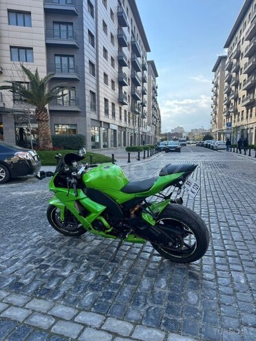 Kawasaki ZX-10RR -4