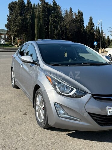 Hyundai Elantra-10