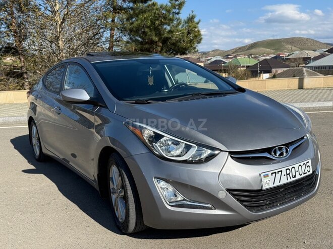 Hyundai Elantra-21