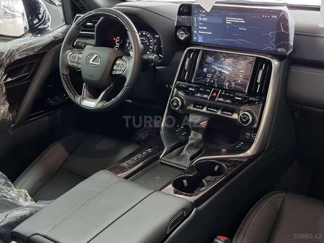 Lexus LX 600-16