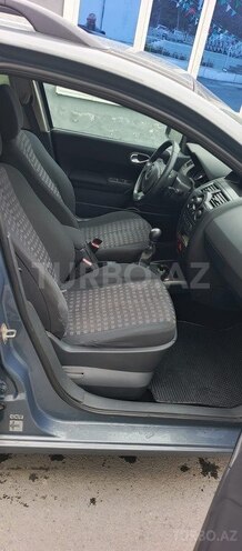 Renault Megane-7