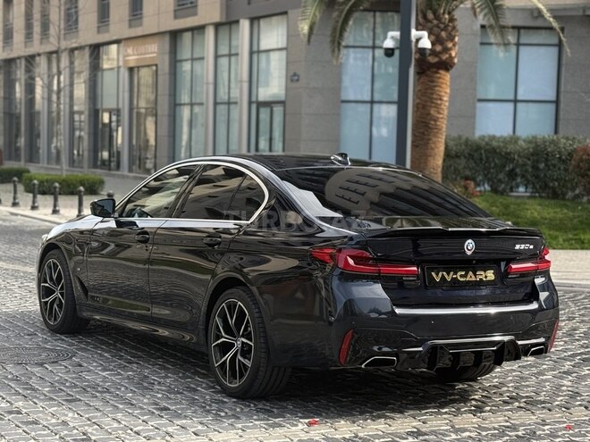 BMW 530e-6
