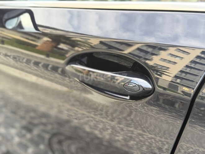 BMW 530e-14