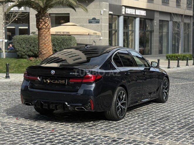 BMW 530e-7