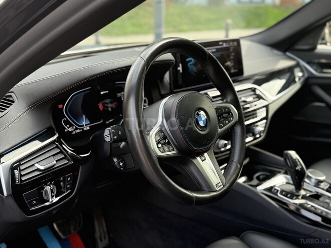 BMW 530e-17