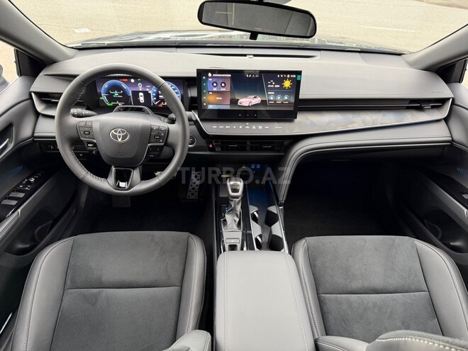 Toyota Camry-3