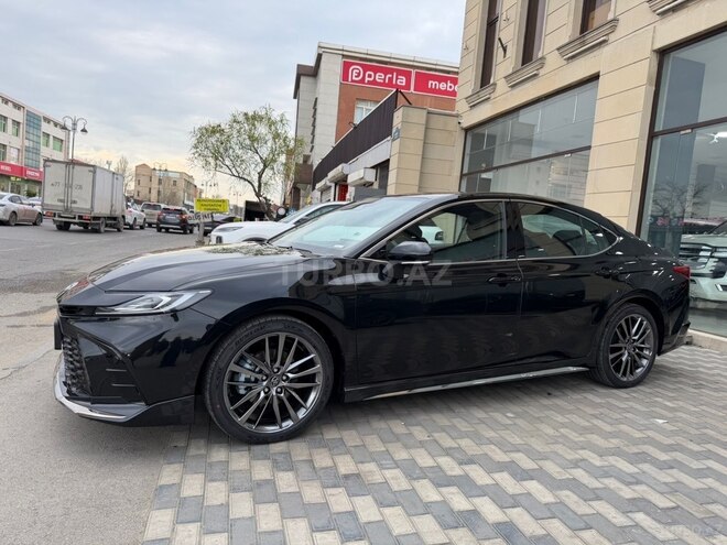 Toyota Camry-8