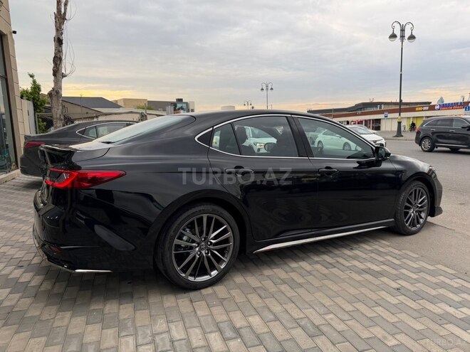 Toyota Camry-9