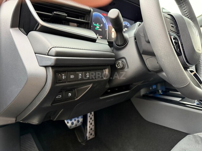 Toyota Camry-18