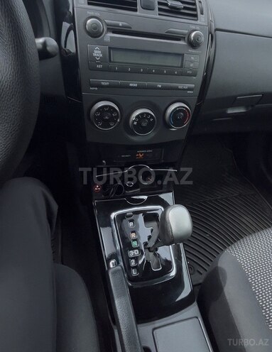 Toyota Corolla-11