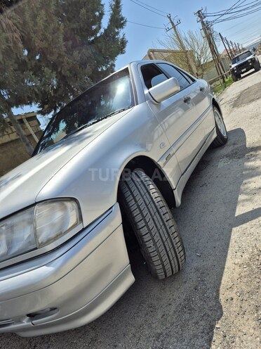 Mercedes C 220 1999, 256,385 km - 2.2 l - Bakı