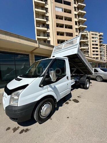 Ford Transit-2