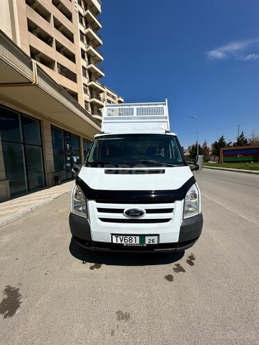 Ford Transit-1
