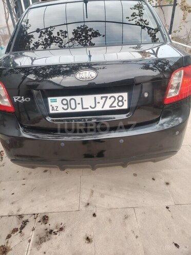 Kia Rio-4