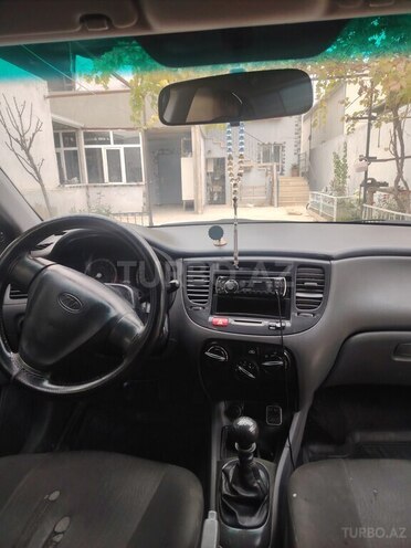 Kia Rio-6