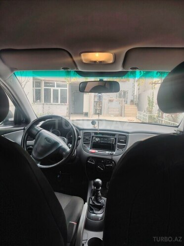Kia Rio-2