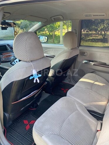 Mitsubishi Grandis 2004, 330,000 km - 2.4 l - Lənkəran