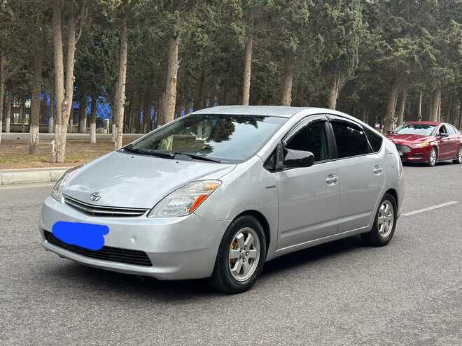 Toyota Prius-3