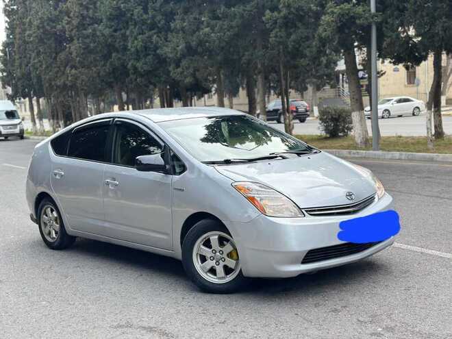 Toyota Prius-14