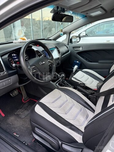 Kia Forte-6