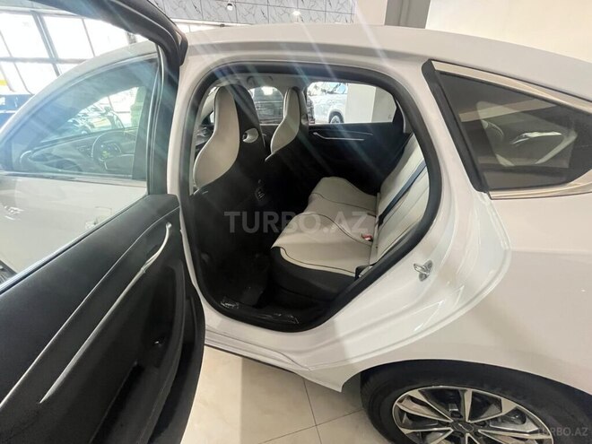 BYD Destroyer 05-18