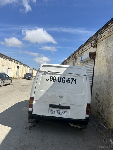 Ford Transit-7