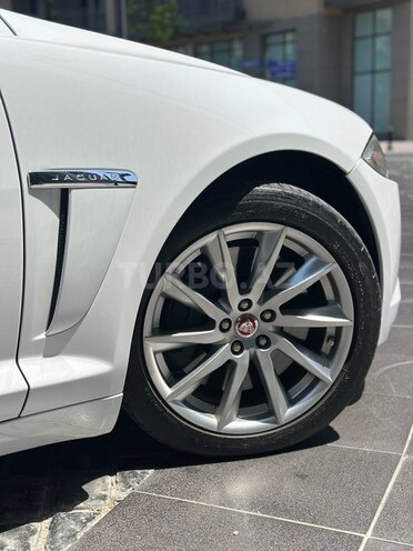 Jaguar XF-7
