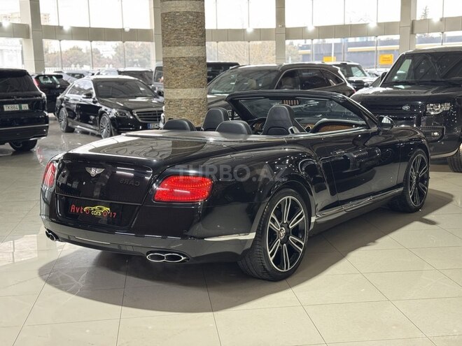 Bentley Continental GTC-11