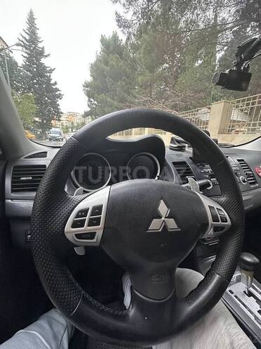 Mitsubishi Lancer-8