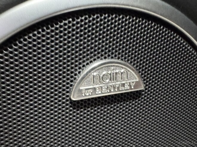 Bentley Continental GTC-27