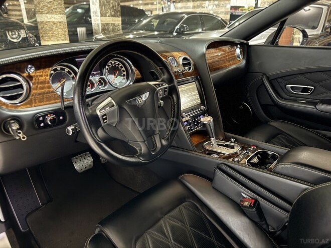 Bentley Continental GTC-17