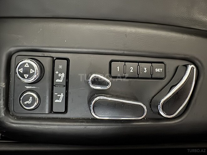 Bentley Continental GTC-28