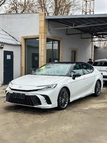 Toyota Camry-3