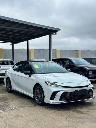Toyota Camry-1