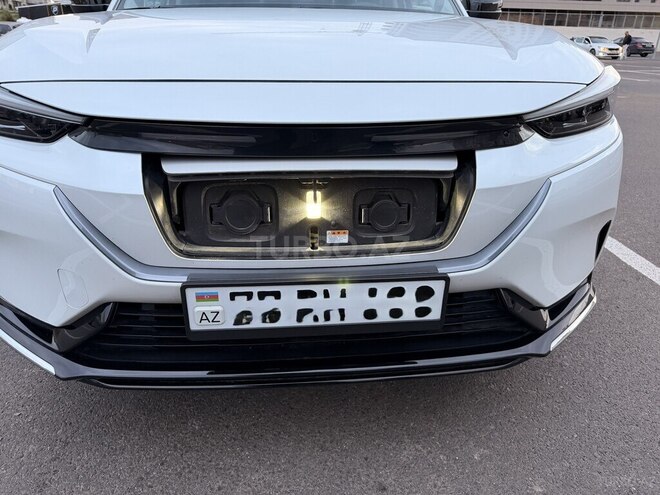 Honda e:NS1-2