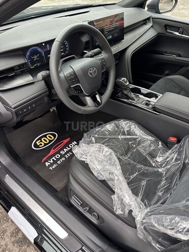 Toyota Camry-6