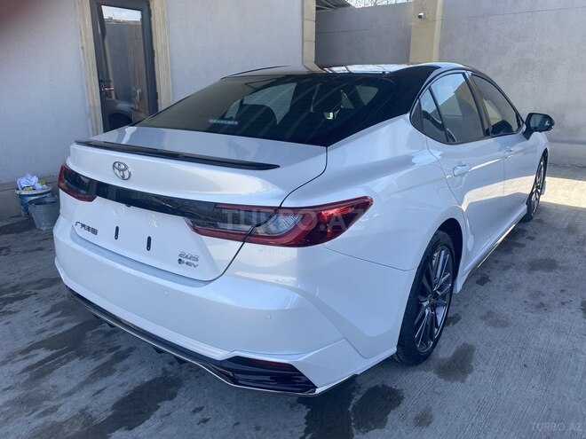 Toyota Camry-10