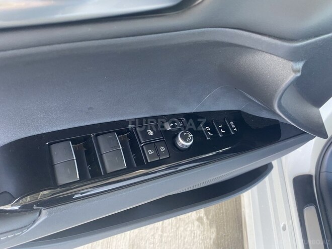 Toyota Camry-14