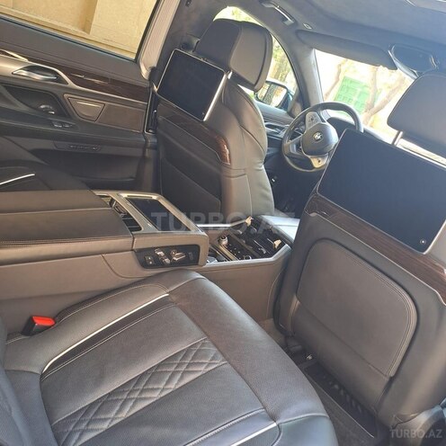 BMW 750-5