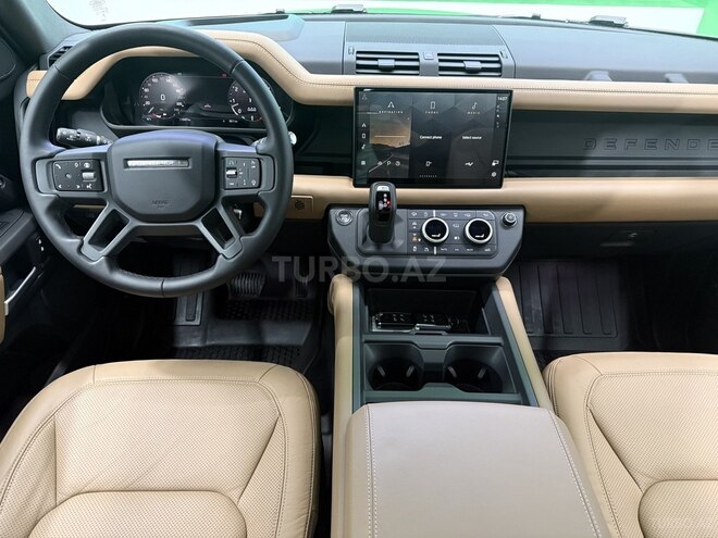Land Rover Defender-9