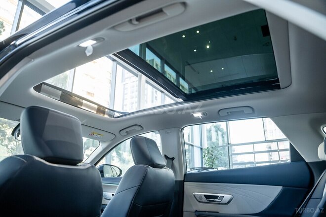 DongFeng Aeolus Huge-14