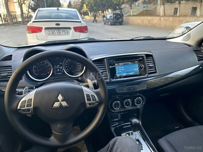 Mitsubishi Lancer-7