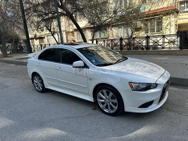 Mitsubishi Lancer-2