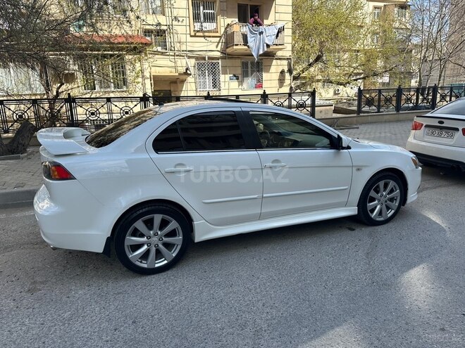 Mitsubishi Lancer-3