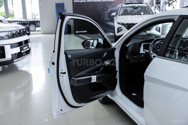 Hyundai Elantra 2026, 0 km - 1.6 l - Bakı