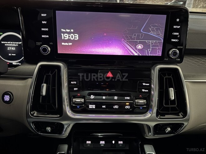 Kia Sorento-31