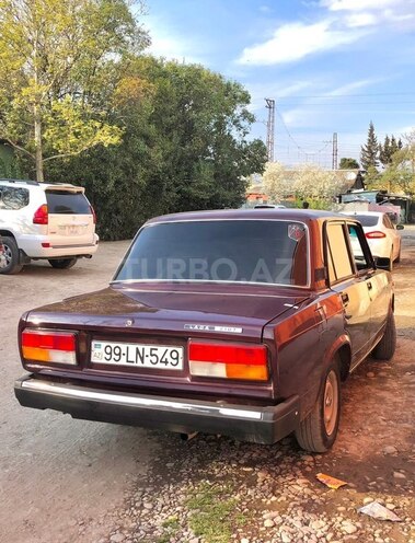 LADA (VAZ) 2107-2