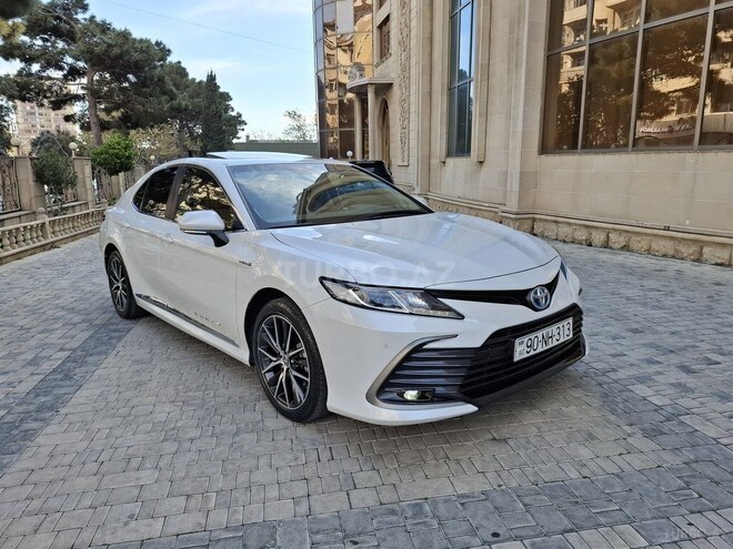 Toyota Camry-3