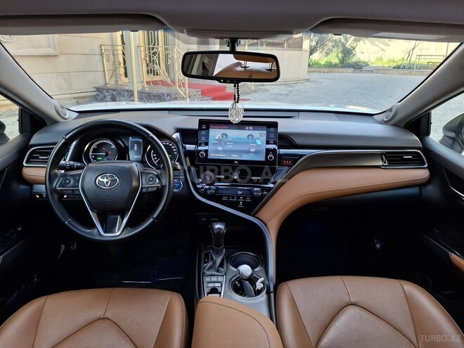 Toyota Camry-10